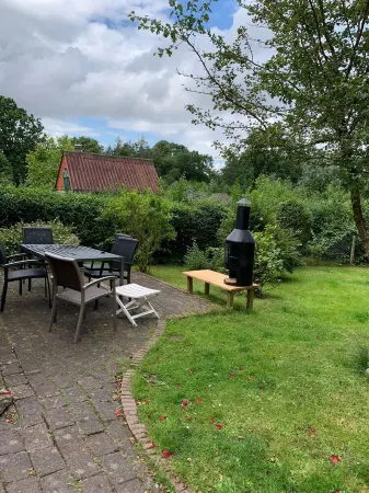 Idyllic farm cottage only 600 m from the Baltic Sea, natural beach, no car traffic Отели в г. Баркельсби