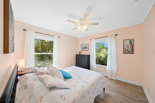Private Resort Style Home w/ Heated Pool and Hot Tub - 5 min walk to Cocoa Beach - Private Pool