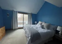 Cozy 3-bedroom condo located in Plymouth, VT .12 miles  to Okemo mountain-