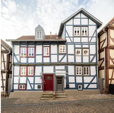 Ferienhaus Altstadtflair Bad Wildungen bis 8 Pers Hotels near Kurschattenbrunnen