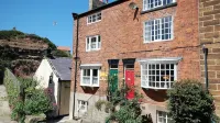 Belmont House .  Self catering coastal holiday home .  North Yorkshire  Coast ⚓ Hotels near Saltburn Cliff Tramway