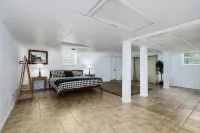 Newly Renovated Cozy 4 Bedroom with King Bed l 10 min from Brave Stadium