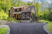 Cozy Adirondack Lodge in Lake George Hotels in Lake George