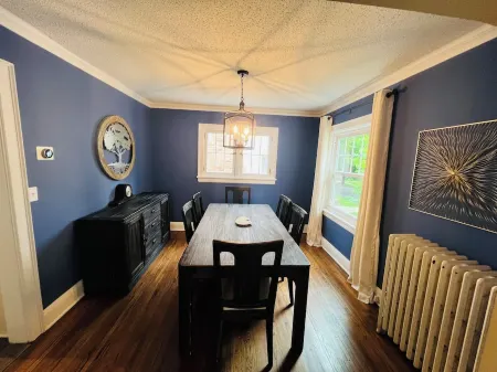 Fulton Retreat - Downtown Minneapolis - 50th and France! Отели рядом с достопримечательностью «Park Nicollet Eye Care and Optical Store St. Louis Park»