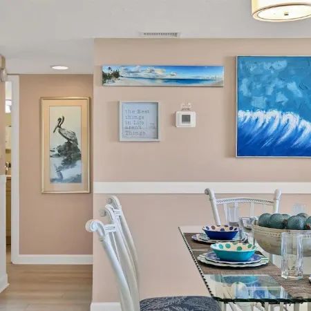 Private Beach Access - Siesta Key 2 BD/2Bath Condo - New Furnishings!