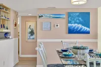 Private Beach Access - Siesta Key 2 BD/2Bath Condo - New Furnishings!