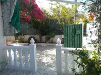 Bungalow with 40m2 terrace Hotels in Santa Pola