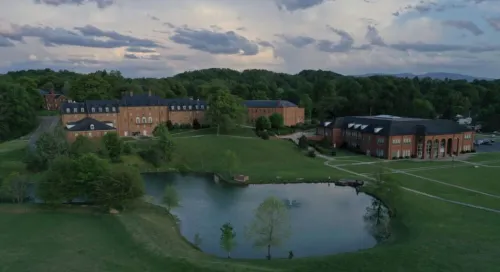 Cedar Valley Cottage- 3bed 2 ba near King University Hotels in Bristol