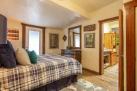 Beach to park in 9 min.  Most Convenient location to village amenities. Hotels near Sequoia Campground & Lodge