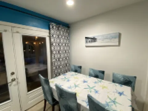 Resortlike 4Bd/2bth private pool tub deck gazebos 5min to beach