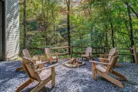 Cold Stream Cabin - 4 Bedroom 3.5 Bath Retreat in Coosawattee River Resort!