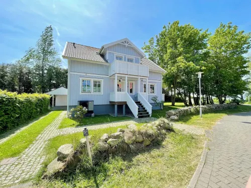 Vacation home by the water / Wiek on Rügen