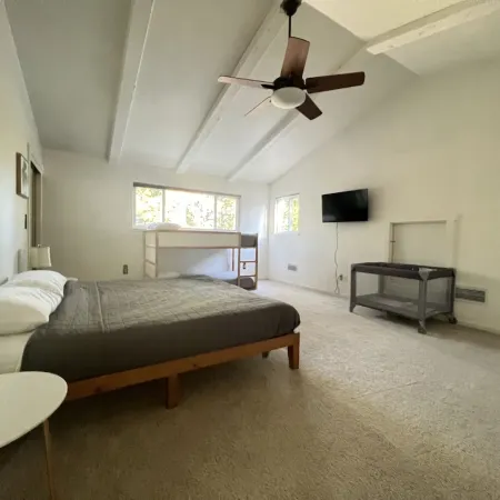 LAKEMONT PINES  •  Big Family Home  • AC • DOG + RV's