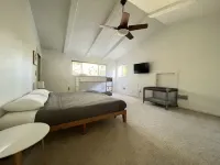 LAKEMONT PINES  •  Big Family Home  • AC • DOG + RV's Hotels in Arnold