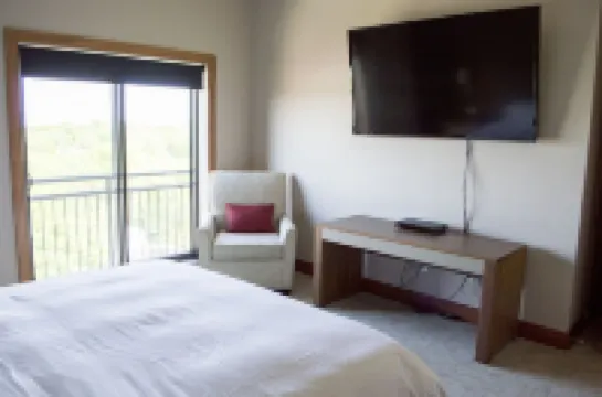 Luxury Modern Downtown Columbia Lofts. 2 Beds, 2 Baths Hotels in 