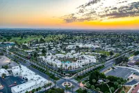 Sparkling Pool Near The Wigwam, Spring Training, State Farm Stadium!