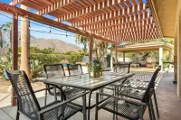Palm Springs Desert Oasis.