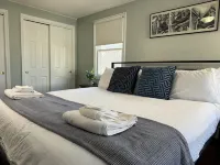 Norwood Luxe Suite-  Pet friendly & Commuter friendly