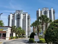 Upgraded Huge Lakefront 1BR/2BA Blue Heron Beach Resort Condominium 레이크 브라이언 호텔