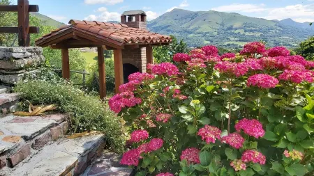 Self catering Labakia for 6 people Отели в г. Comarca de Baztan