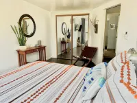 Cottage Casita on an Orchard. No parties nor gatherings. Hotels near Speedway