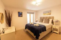 Luxury apartment with beautiful sea views.  Private parking, lift and hot tub.