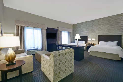 Hampton Inn & Suites Robbinsville Hotels in Hamilton
