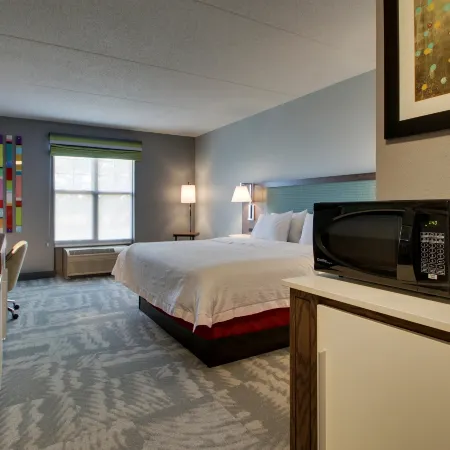 Hampton Inn & Suites Chicago/Aurora