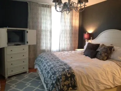 Fremont vintage  2bed apt-pets private back yard 프리몬트 호텔