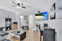 DOWN TOWN DELRAY, walk to Atlantic Ave, beach, pets are welcome