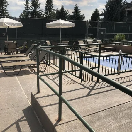 Beautifully Renovated 2 BR 2 Bath Light Filled JHMR View Condo