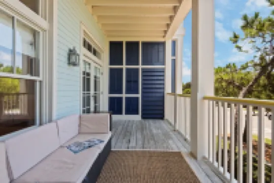 Beautiful 2 BR Watercolor Condo/Across from Beachclub/Next to Wine World!!