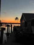 Cozy fishing cottage on canal in Matlacha - 2 bedrooms and large outdoor space - 4-Star