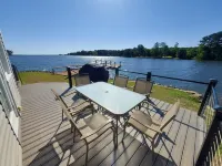 10 Mile View on Lake Murray, SC, Putting Green, Hot Tub, Lake Edge Fire Pit - 4-Star