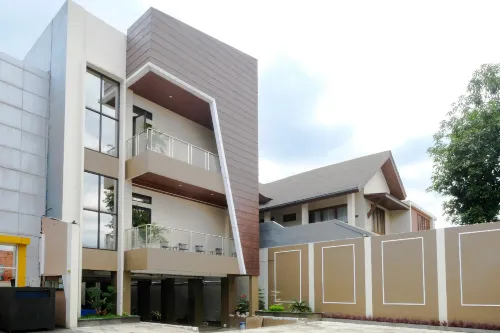 RedDoorz Near Moro Mall Purwokerto 2