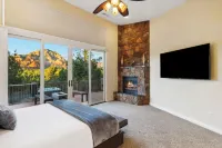 Heated Infinity Pool - New West Sedona - Spectacular Red Rock Views