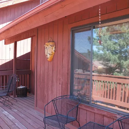 Close to the Lifts, Sleeps Up to 8, Large Deck with views of the Ski Mountain