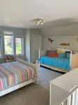 Waterfront Cottage, Large Dock Access, Beautiful Deck Views, Dog Friendly!
