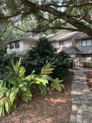 Pet Friendly 2-Bedroom Villa Just a Short Walk to Folly Field Beach Park