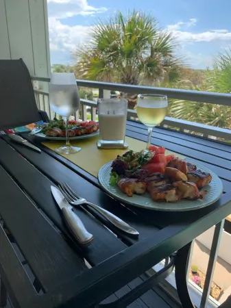 Beautiful Direct Access Complex,  Coastal Waters Unit 303 Отели в г. Нью Смирна Бич