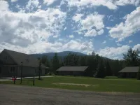 Unit #5 Cozy 2 Bed/2 Bath Condo on Golf Course with Hot Tub/ Sauna/ Pool