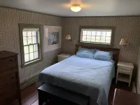 Walk to Mansion Beach, Large Yard! Hotels in Block Island