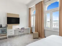 Hotel Nemzeti Budapest - MGallery Hotell i District VIII.