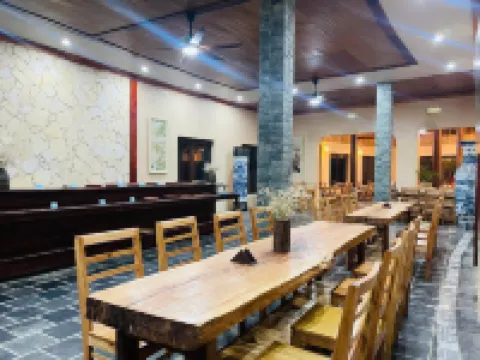 Diều Sóc Sơn Hotels in Pho Yen