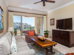 Villa la Estancia Beach Resort & Spa