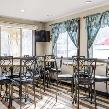 Super 8 by Wyndham Pittsburgh/Monroeville