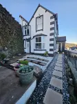 Llangollen Retreat With Stunning Views of the Castle Hotels near Berwyn Llangollen Railway Station