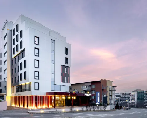 Golden Tulip Ana Dome Cluj Hotels near Amera Tower