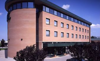 Phi Hotel Emilia