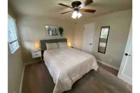 Cute Home with fully fenced yard Hot Tub and Fire Pit.